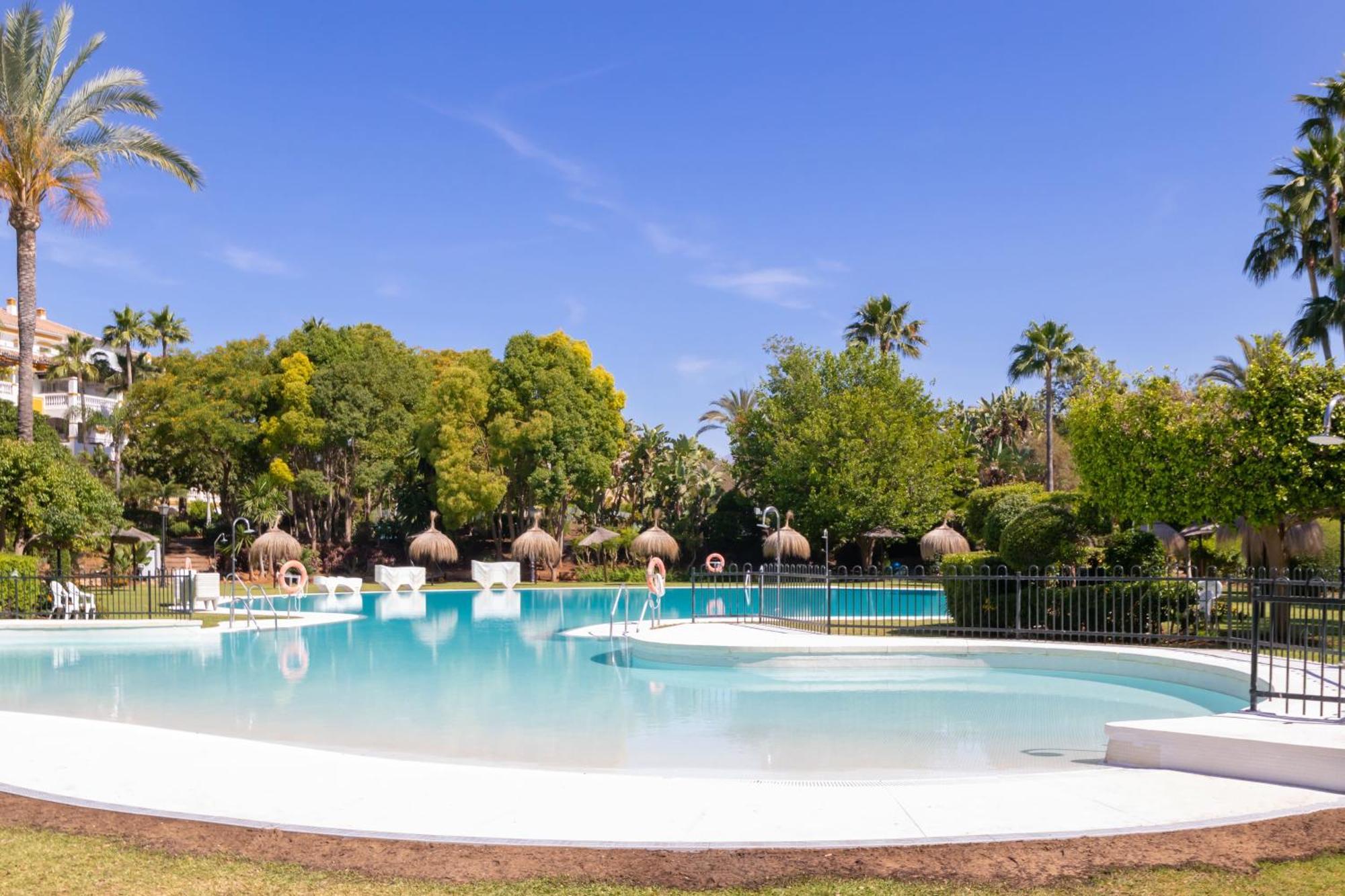 Apartamento Dama De Noche L - Puerto Banus Marbella Exteriör bild